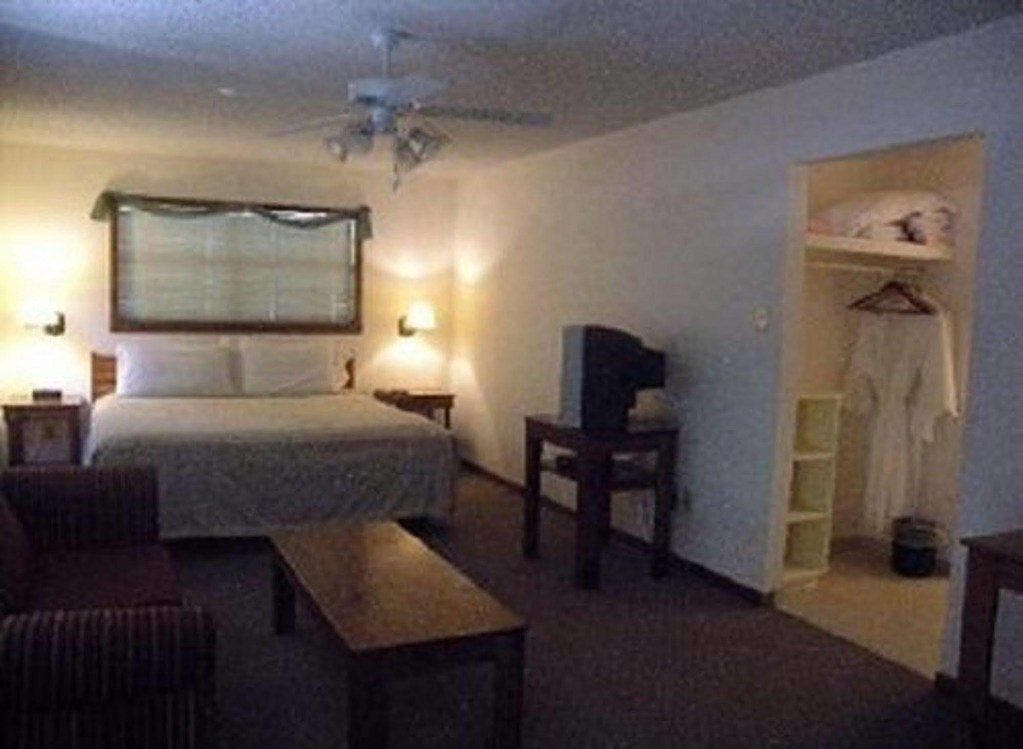 Pine Creek Country Inn Nacogdoches Exterior photo