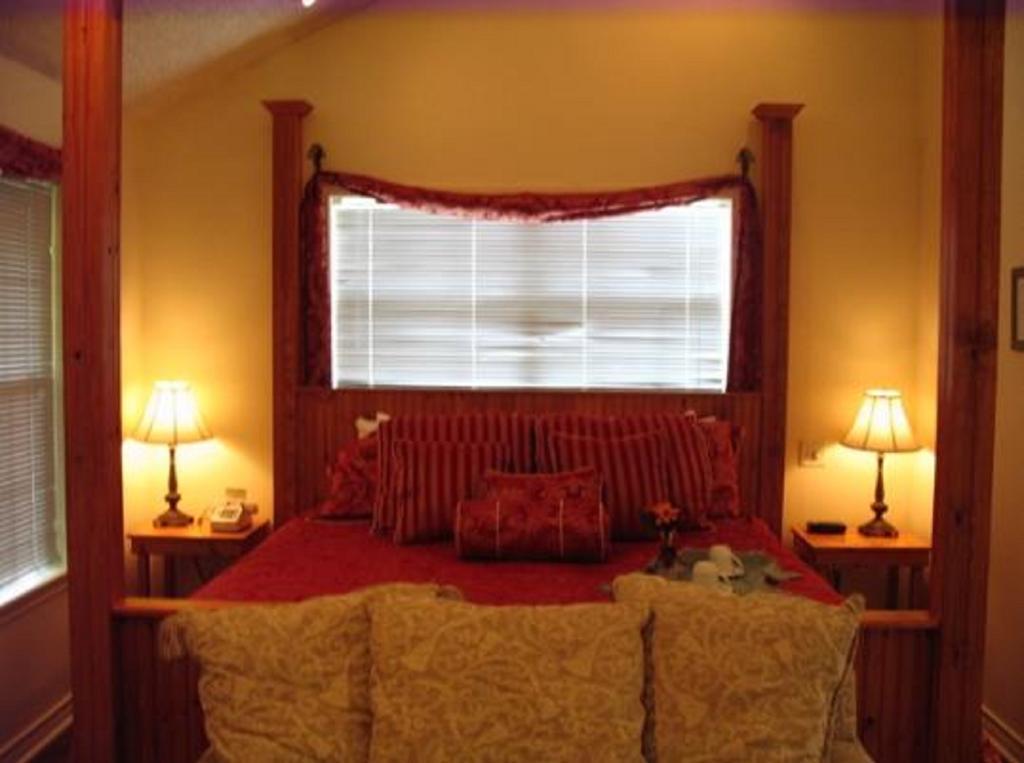 Pine Creek Country Inn Nacogdoches Room photo