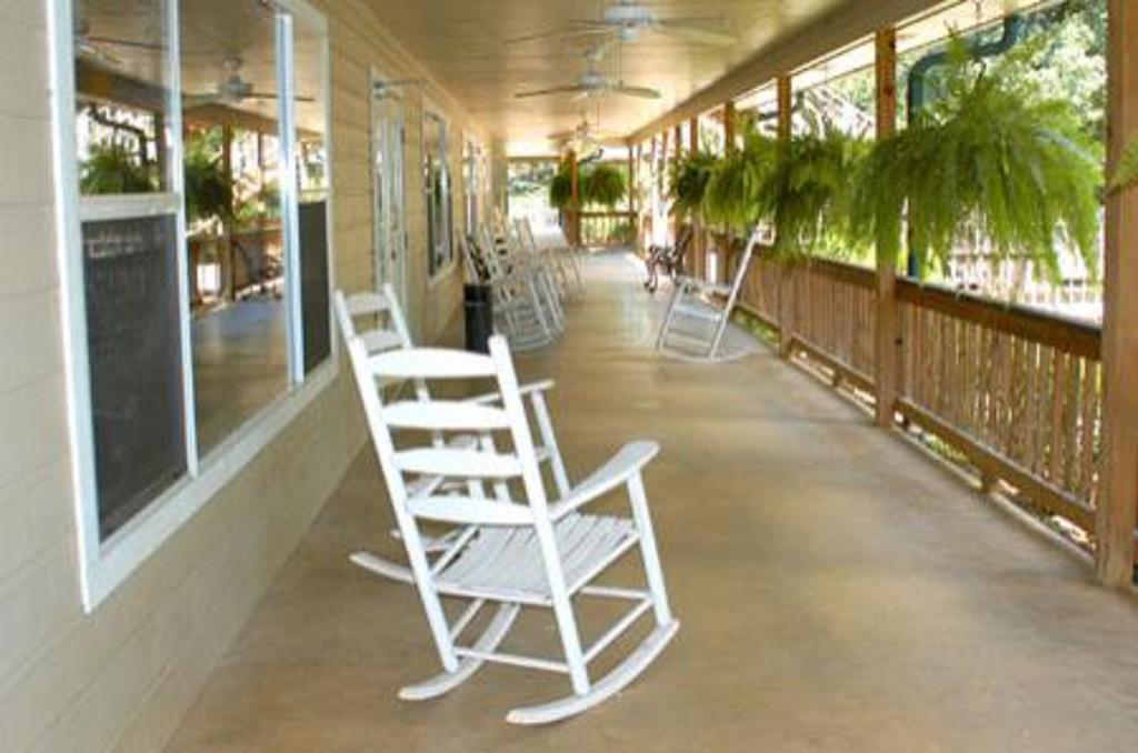 Pine Creek Country Inn Nacogdoches Exterior photo